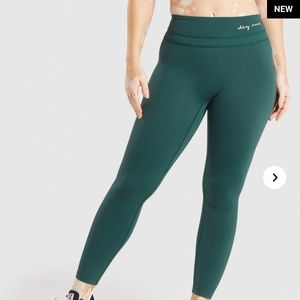 ISO!!! Whitney Simmons x Gymshark